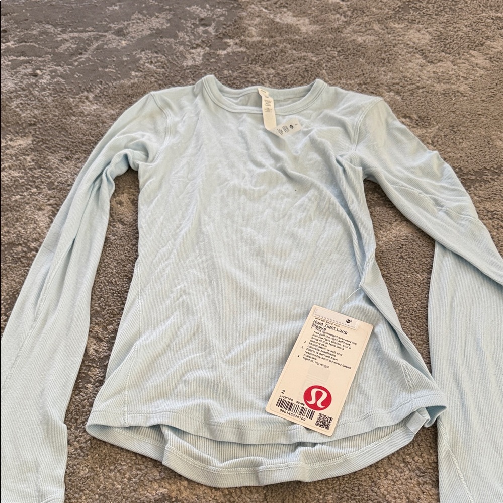 lululemon Long Sleeve Top ***